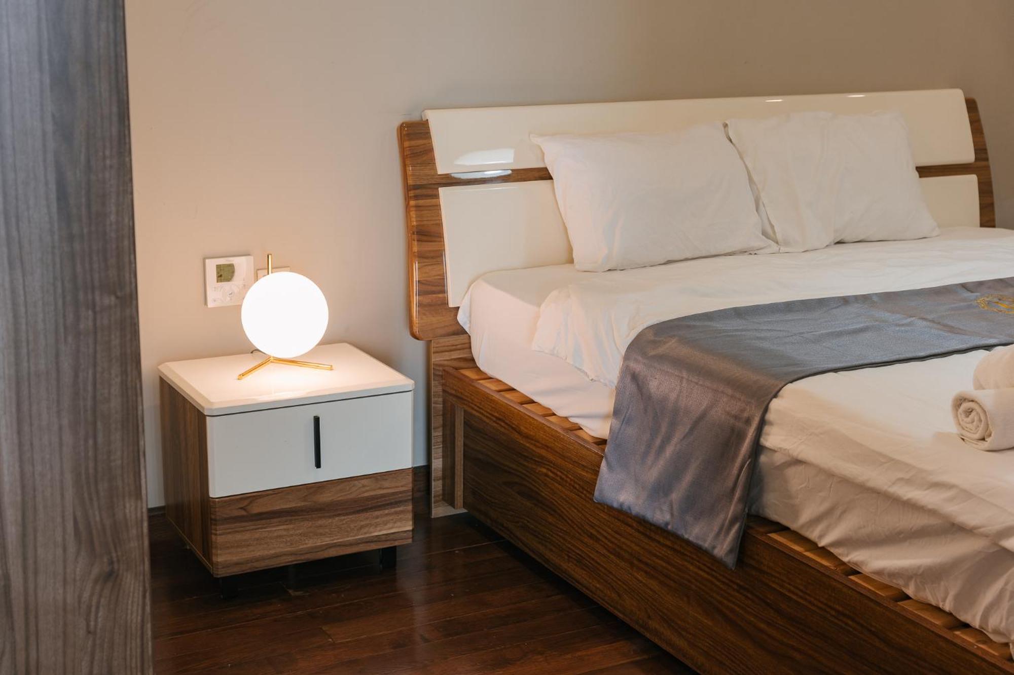 Hi-Home Suites - Hanoi Downtown Aqua Central Экстерьер фото